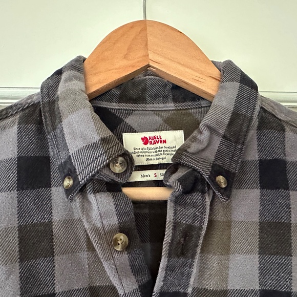 Fjallraven Flannel Shirt, Men's Small - Picture 2 of 3